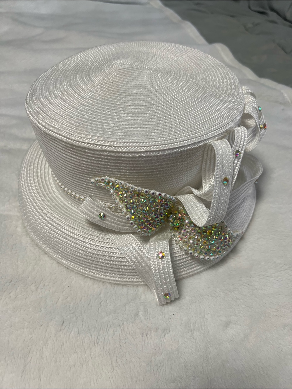 Embellished White Women's Dress Hat with Rhinestone Accent
